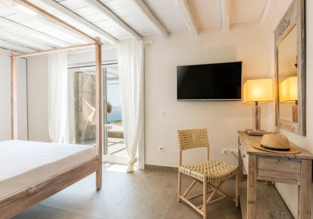 6 Bedroom Villa in Agios Ioannis
