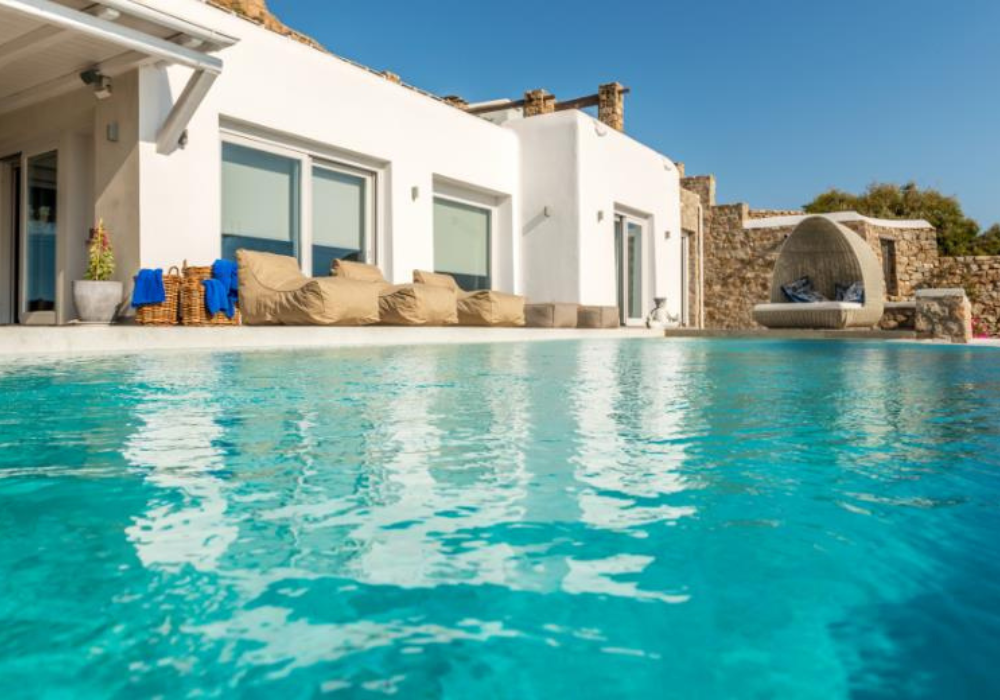 6 Bedroom Villa in Agios Ioannis