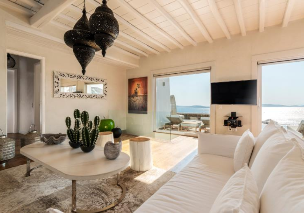 6 Bedroom Villa in Agios Ioannis