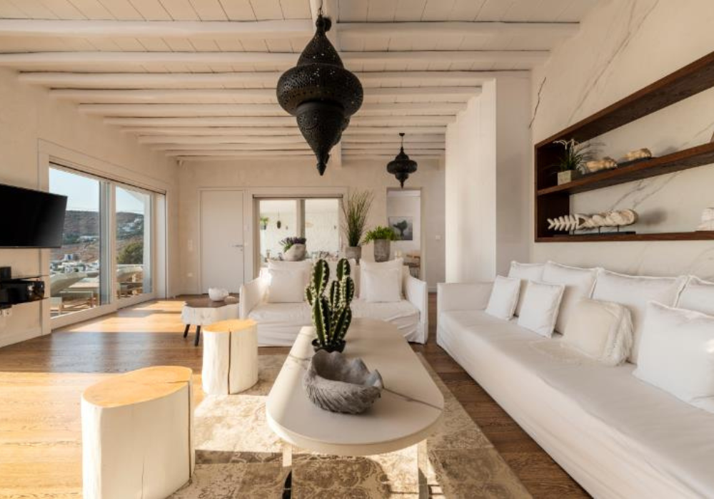 6 Bedroom Villa in Agios Ioannis