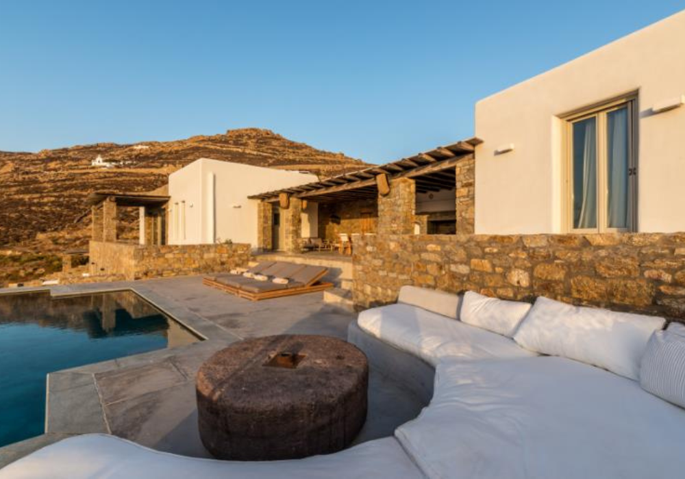 Luxurious and private 7-Bedroom Villa Ftelia, Mykonos