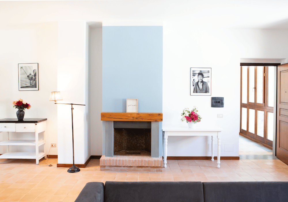 Begonia Apartment, Compolongo Castle
