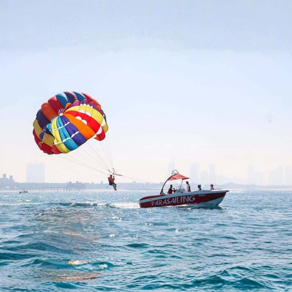 Dubai Sky Parasailing