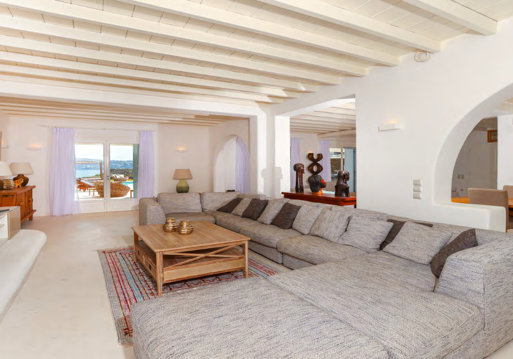 Luxurious 6 Bedroom With private Pool & Beach Access, Villa Majestic Ciel