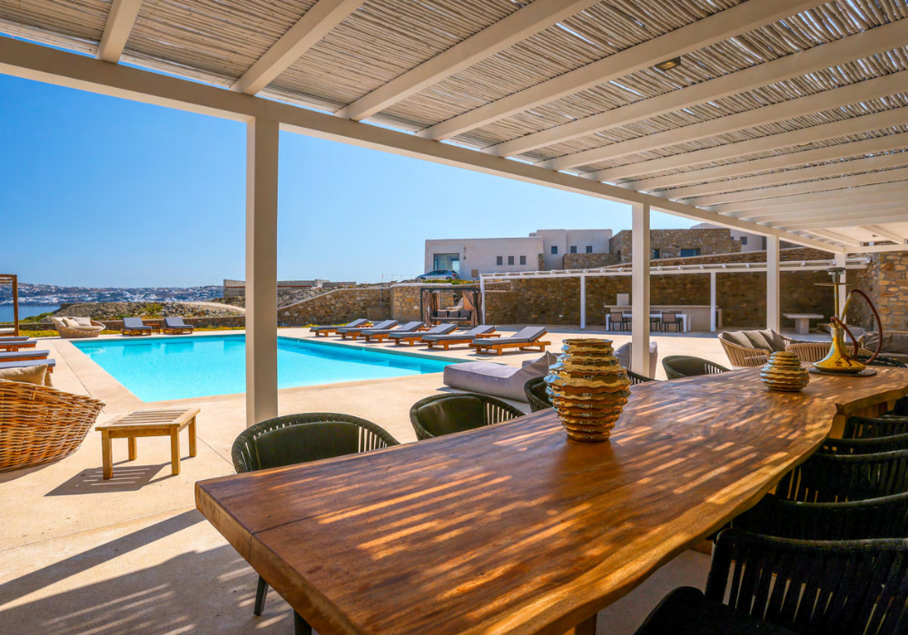 Luxurious 6 Bedroom With private Pool & Beach Access, Villa Majestic Ciel