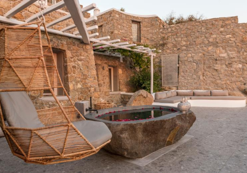6 Bedroom Villa in Agios Ioannis