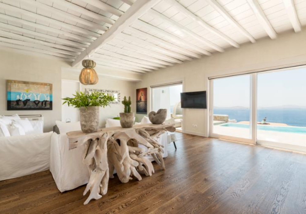 6 Bedroom Villa in Agios Ioannis