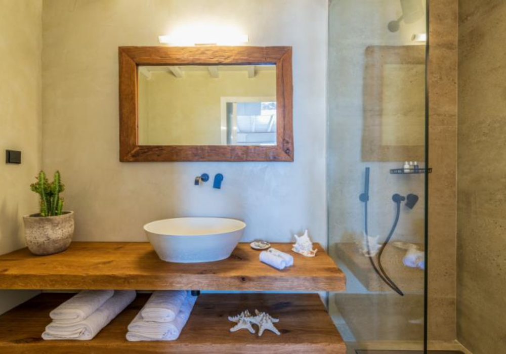 6 Bedroom Villa in Agios Ioannis
