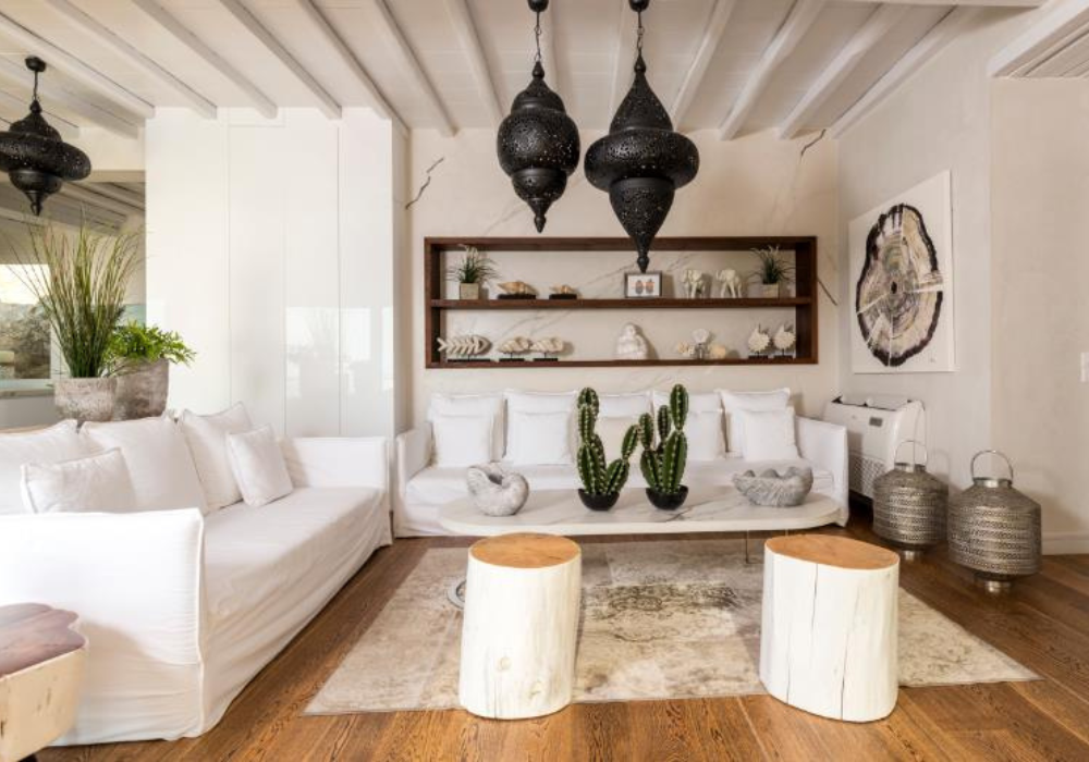 6 Bedroom Villa in Agios Ioannis