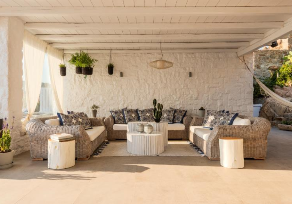 6 Bedroom Villa in Agios Ioannis