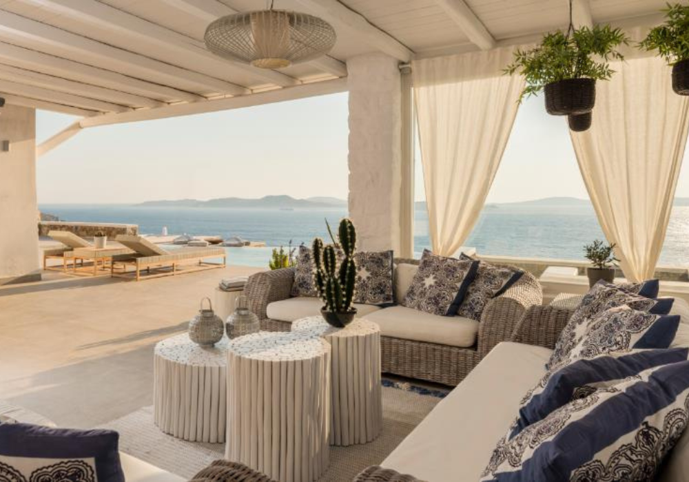 6 Bedroom Villa in Agios Ioannis
