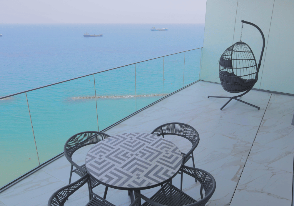 Luxury 1 Bed in Limassol Seafront