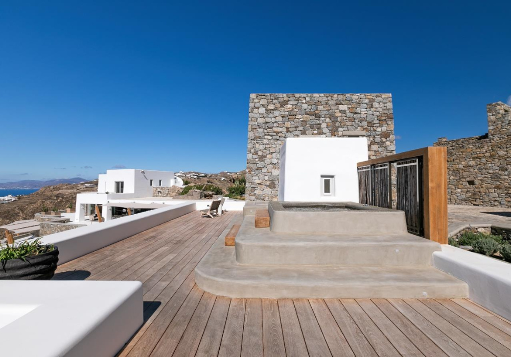 9 Bedroom Villa in Agia Sofia