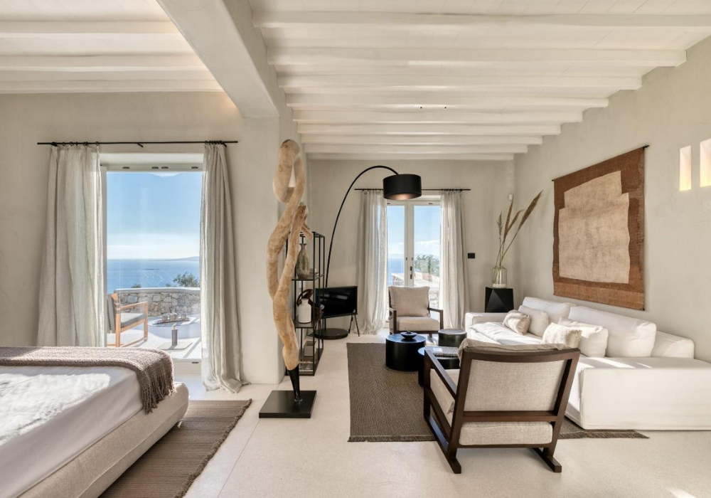 9 Bedroom Villa in Agia Sofia