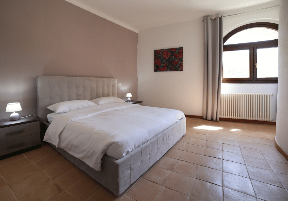Begonia Apartment, Compolongo Castle