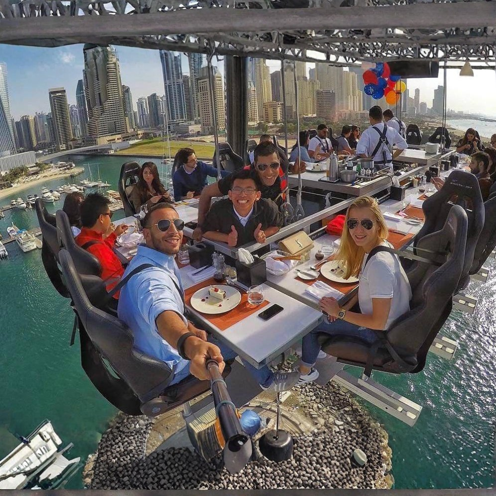 Experience Dubai's Dinner in the Sky Adventure