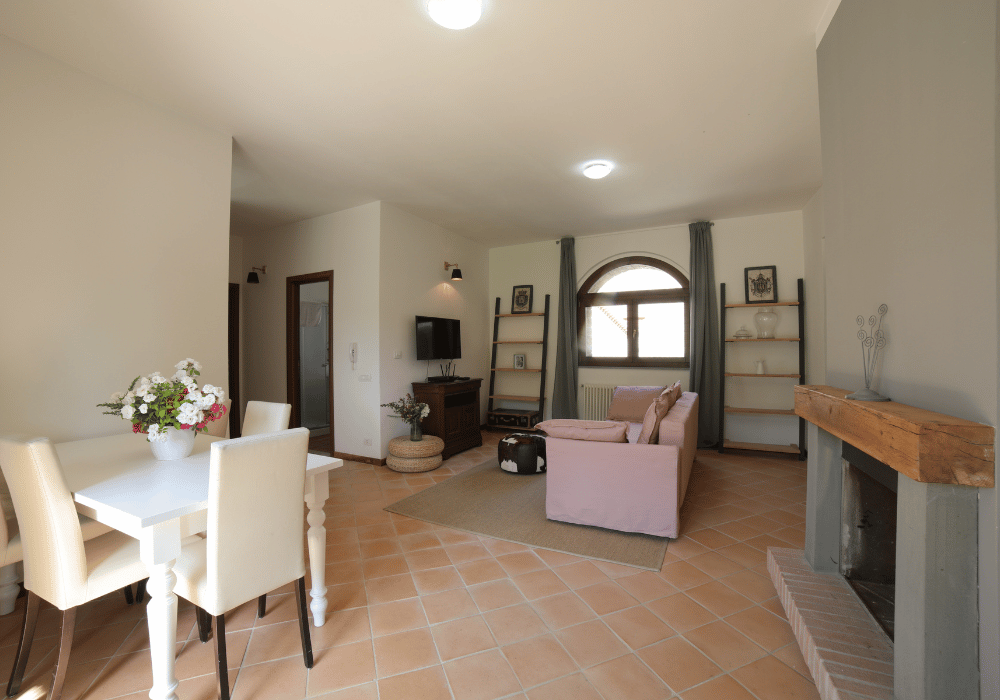 Margherita Apartment, Compolongo Castle