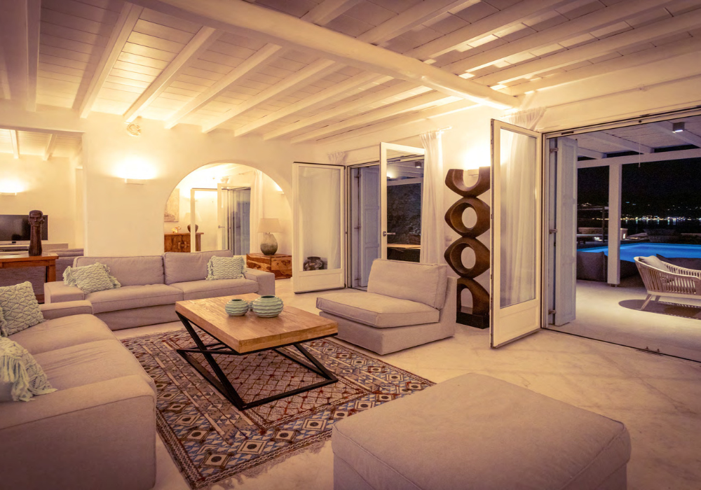 Luxurious 6 Bedroom With private Pool & Beach Access, Villa Majestic Ciel