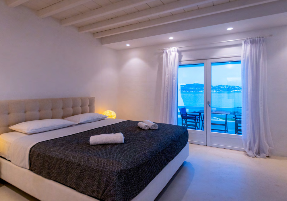 Luxurious 6 Bedroom With private Pool & Beach Access, Villa Majestic Ciel