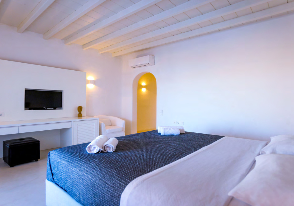 Luxurious 6 Bedroom With private Pool & Beach Access, Villa Majestic Ciel