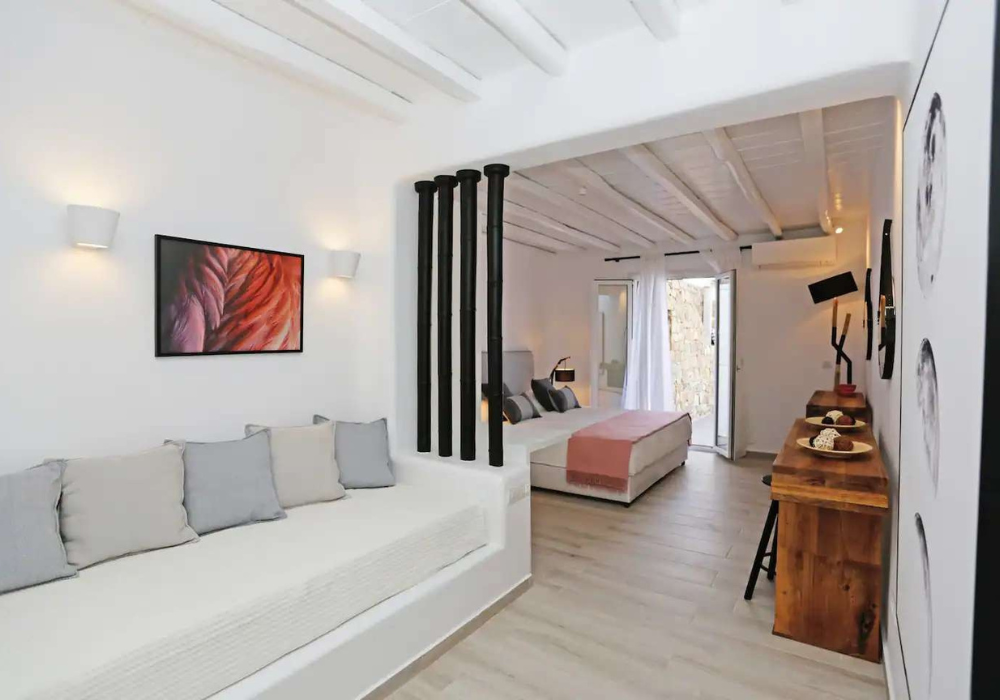 Villa Bonella, Luxury meets traditional style