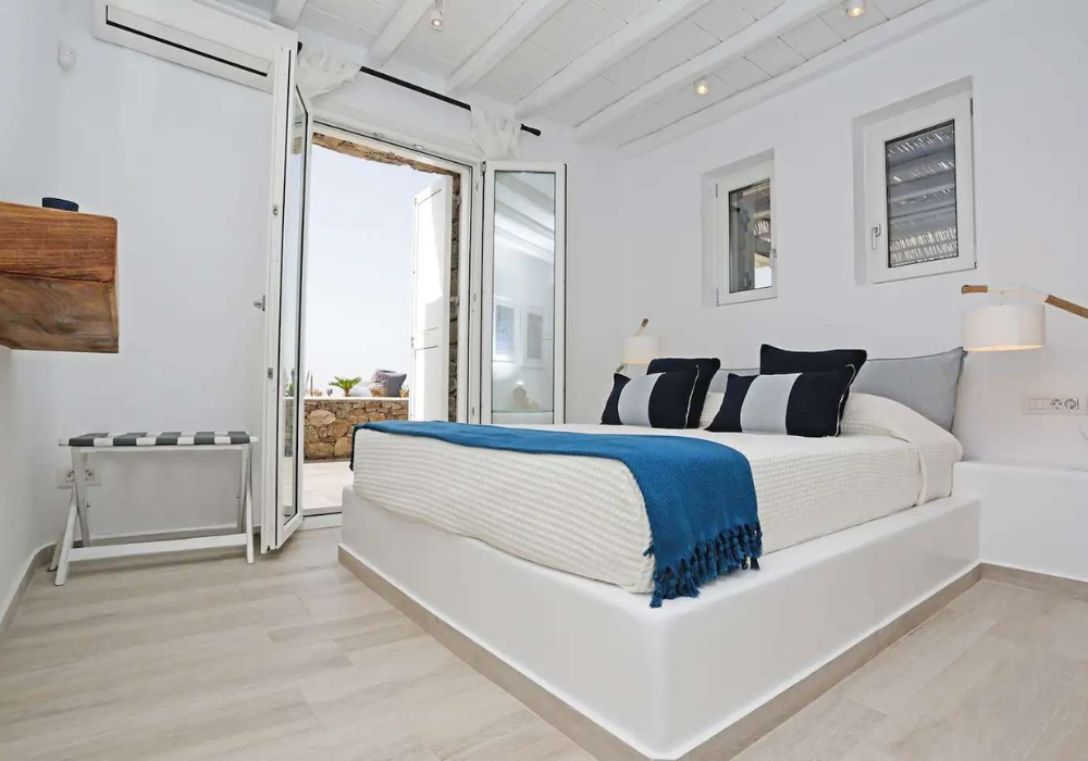 Villa Bonella, Luxury meets traditional style