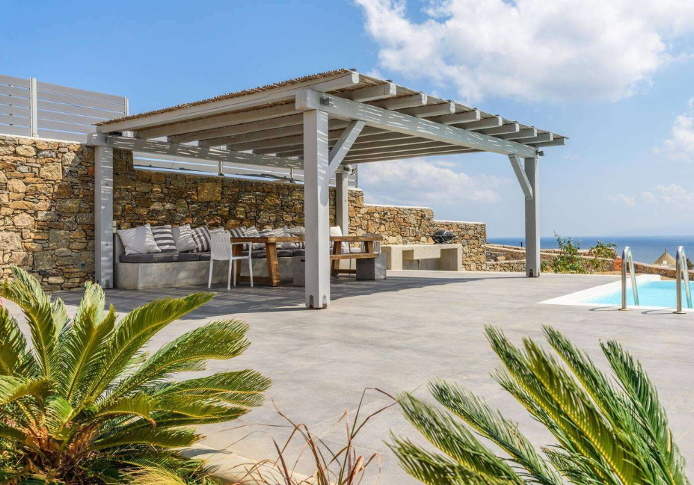 Villa Bonella, Luxury meets traditional style